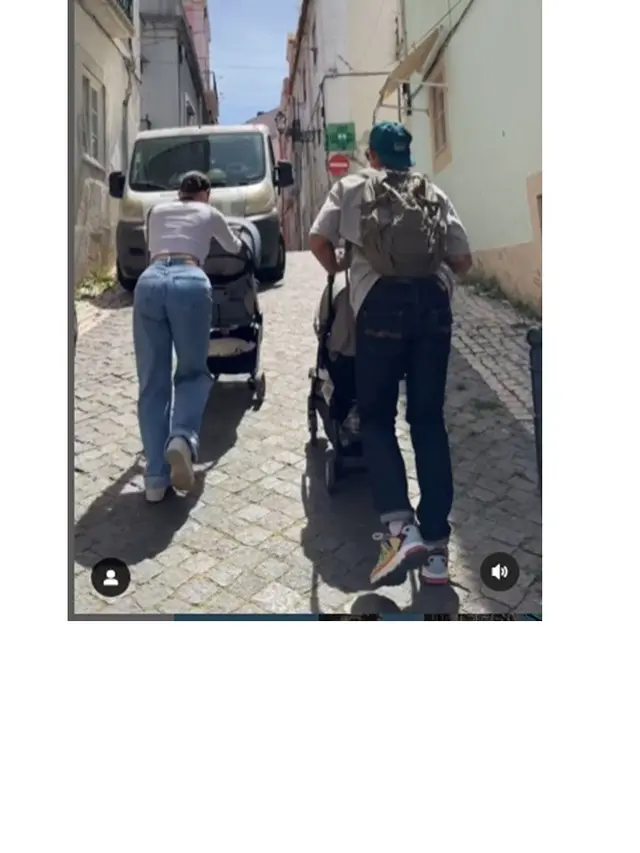 8 Momen Jennifer Bachdim Angkat Stroller Anak saat Liburan di Portugal, Curi Perhatian