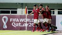 Striker Timnas Indonesia, Dimas Drajad, berhasil membawa timnya unggul 1-0 atas Curacao pada laga kedua FIFA Matchday di Stadion Pakansari, Bogor, Selasa (27/9/2022) malam WIB. (Bola.com/Muhammad Iqbal Ichsan)