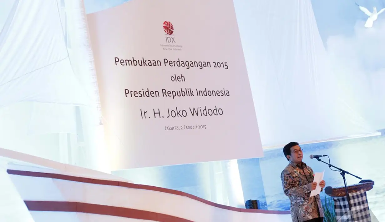  Ketua Dewan Komisioner Otoritas Jasa Keuangan  (OJK) Muliaman Hadad saat memberikan kata sambutan dalam peresmian pembukaan sektor perdagangan saham perdana di Gedung Bursa Efek Jakarta, Jumat (2/1/2014).(Liputan6.com/Faizal Fanani)