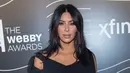 Kim Kardashian saat menghadiri Webby Awards di New York City pada 16 Mei 2016. Kim menempati urutan kedua wanita tercantik versi sains dengan poin 91,39 persen. (AFP PHOTO/Mark Sagliocco)