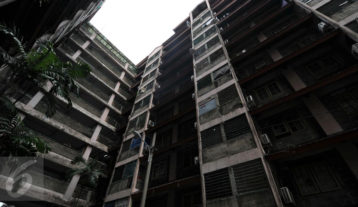 Suasana rusun di Tanah Abang, Jakarta, Senin (4/1/2016). Tahun 2016 Pemprov DKI Jakarta akan membangun 50 rusun bagi warga yang terkena dampak program normalisasi sungai  (Liputan6.com/Johan Tallo)