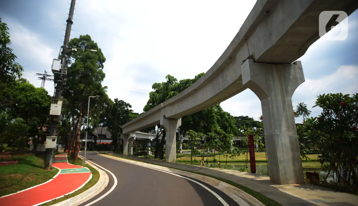 Suasana Taman Mini Indonesia Indah (TMII) dengan wajah baru di Jakarta Timur, Rabu (16/11/2022). Pengelola TMII akan melakukan uji coba buka untuk  umum pada 20 November 2022 dengan kuota 5000 orang  selama berlangsung,  dengan membeli tiket secara onlie di website TMII. (merdeka.com/Imam Buhori)