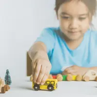 Sering Naik Kendaraan Umum? Anak Juga Perlu Tahu Beragam Permasalahannya