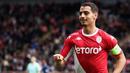Wissam Ben Yedder menjadi sosok kunci di balik kebangkitan AS Monaco usai sempat tertatih-tatih pada musim ini. Sebagai penyerang, ia mampu menunjukkan performa apik dengan membukukan 32 gol dan 7 assist dalam 52 penampilannya di semua kompetisi. Produktivitas Ben Yedder turut membawa timnya berada di posisi runner-up Ligue 1 sekaligus mengamankan tiket Liga Champions musim depan. (AFP/Valery Hache)