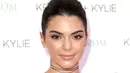 Tak hanya itu saja, Scott Disick pernah ketahuan tidur bareng Kendall Jenner di kediaman Kris Jenner saat perayaan paskah. (AFP/Bintang.com)