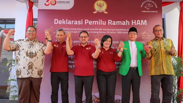 lt Ketua Umum Partai Persatuan Pembangunan (PPP) Muhamad Mardiono bersama Komisi Nasional Hak Asasi Manusia (Komnas HAM) mendeklarasikan Pemilu Ramah HAM, pada Minggu pagi (11/6/2023).