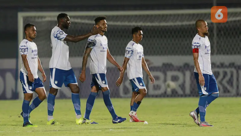 Foto: Tampil Spartan, 10 Pemain Bali United Tahan Imbang Persib Bandung di BRI Liga 1