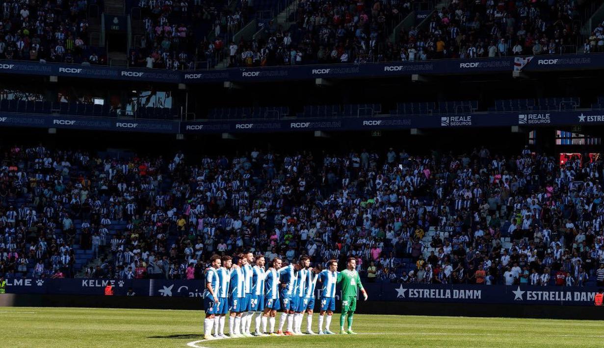One minute silence sudah digelar sebelum laga pekan ketujuh Liga Spanyol 2022/2023 antara Espanyol vs Valencia, Minggu (2/10/2022) malam WIB. (Twitter Espanyol)