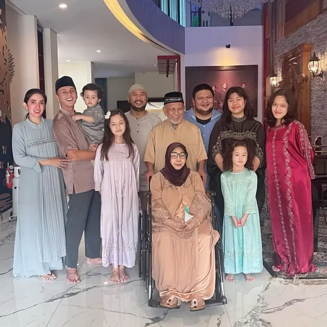 Andhika Pratama dan Ussy Sulistiawaty