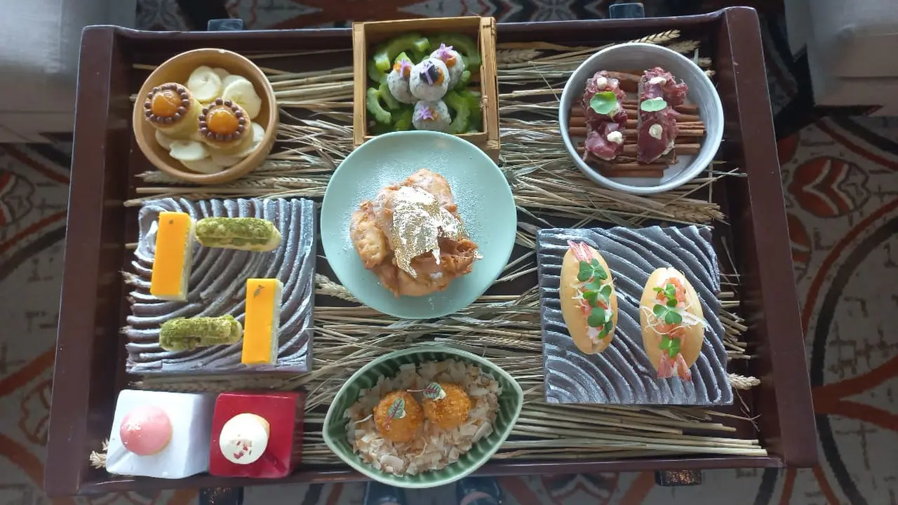 Bersantai Menikmati Sore Jakarta dengan Sajian Afternoon Tea Bernuansa Nusantara dari Grand Hyatt Jakarta