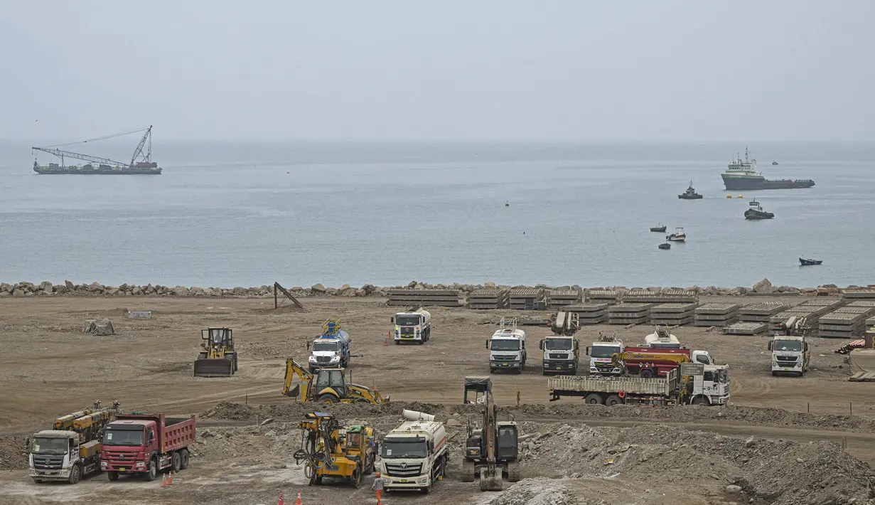 De las Casas mengatakan proyek ini akan menawarkan rute langsung ke Tiongkok dengan pengurangan waktu perjalanan kapal selama 10 hari. (AFP/Ernesto Benavides)