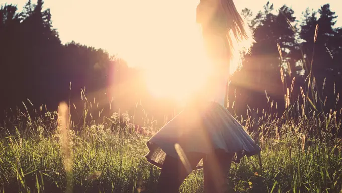 Kenapa Jatuh Cinta saat Dewasa Tak Seindah Waktu Kecil?