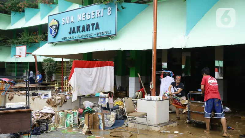 Sisa Banjir di SMAN 8 Jakarta