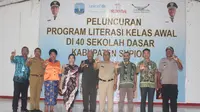 PT Prudential Life Assurance (Prudential Indonesia) bersama UNICEF dan Pemerintah Kabupaten Supiori menggelar Program Literasi Kelas Awal (Early Grade Literacy).