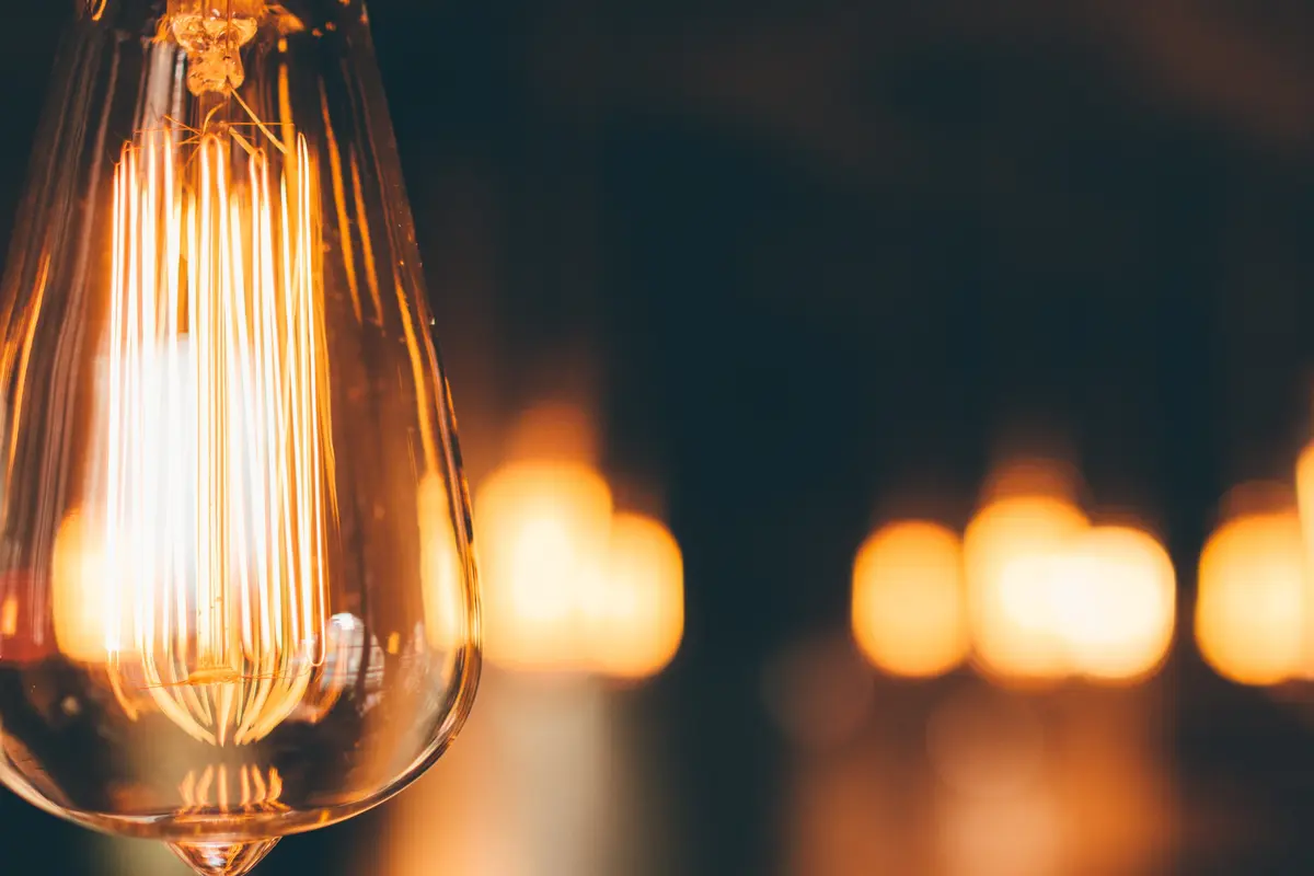 Ilustrasi Lampu Bohlam