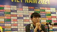 Pelatih Timnas Indonesia, Shin Tae-yong. (Bola.com/Muhammad Adiyaksa)