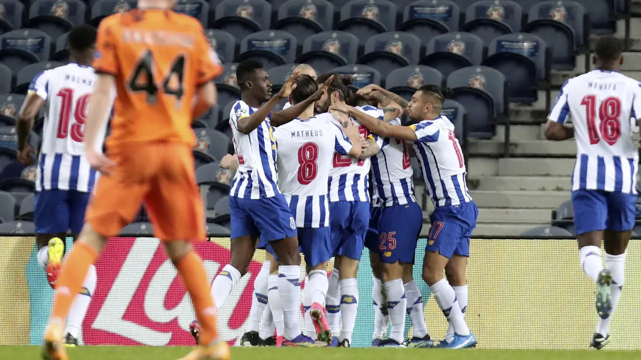 FOTO: Terkejut dengan Gol Cepat, Juventus Terkapar di Markas Porto