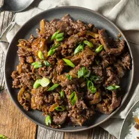 Bulgogi daging khas Korea Selatan enak dengan bumbu sederhana dan tak lama membuatnya. (Brent Hofacker/Shutterstock)