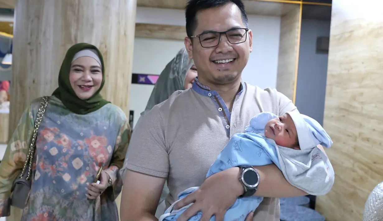 Tommy Kurniawan dan Lisya Nurrahmi