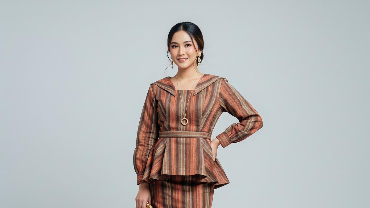 7 Model Baju Lurik Gerimis Wanita Pilihan untuk Segala Suasana, Tampil Anggun dan Modern