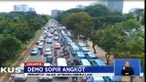 Dua jam berorasi, perwakilan massa sopir angkot diterima Wakil Gubernur Sandiaga Uno dalam pertemuan tertutup.