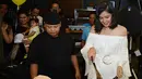 Momen ulang tahun Mikha Tambayong ke-23 tahun ini juga dijadikan untuk membuka bisnis baru sekaligus meet and greet dengan penggemarnya. Acara berlangsung meriah di kawasan  Tebet, Jakarta Selatan, Jumat (15/9/2017). (Nurwahyunan/Bintang.com)