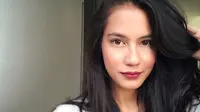 sumber foto: Instagram Pevita Pearce