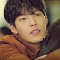 Kim Woo Bin dan Suzy Miss A di drama Uncontrollably Fond. Foto: Vidio
