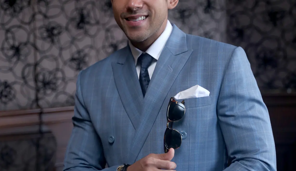 Maruli Tampubolon seolah mengungkap jati dirinya sebagai seorang musisi dengan berkarya sendiri. Ia menantang dirinya sendiri untuk membuat nuansa yang diinginkannya dalam bermusik. (Andy Masela/Bintang.com)