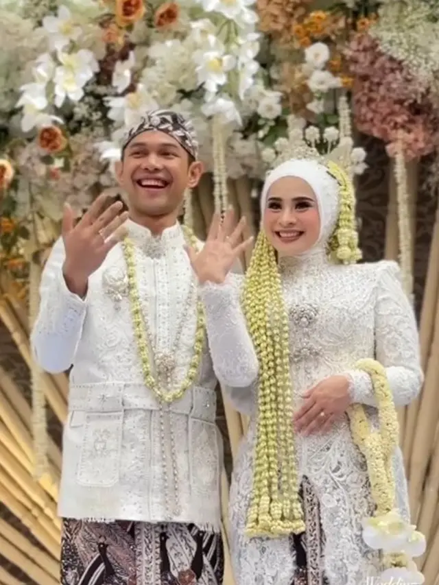 6 Potret Perjalanan Cinta Fajar Alfian dan Firly Assyifa, dari Tunangan hingga Menikah
