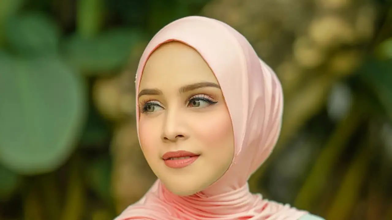 5 Rekomendasi Jenis Kain Hijab yang Bagus, Nyaman Dipakai Sehari-hari