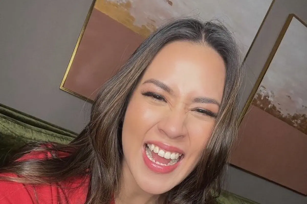 Raisa Kenakan Jersey Timnas Indonesia untuk Mendukung Tim Sepak Bola di Final AFF 2021
