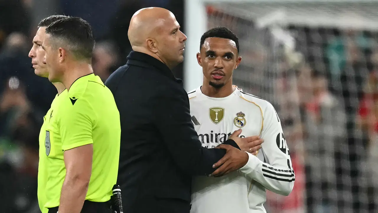 Foto: Reuni Pahit di Anfield, Trent Alexander-Arnold Akui Kekalahan dari Sang Mantan