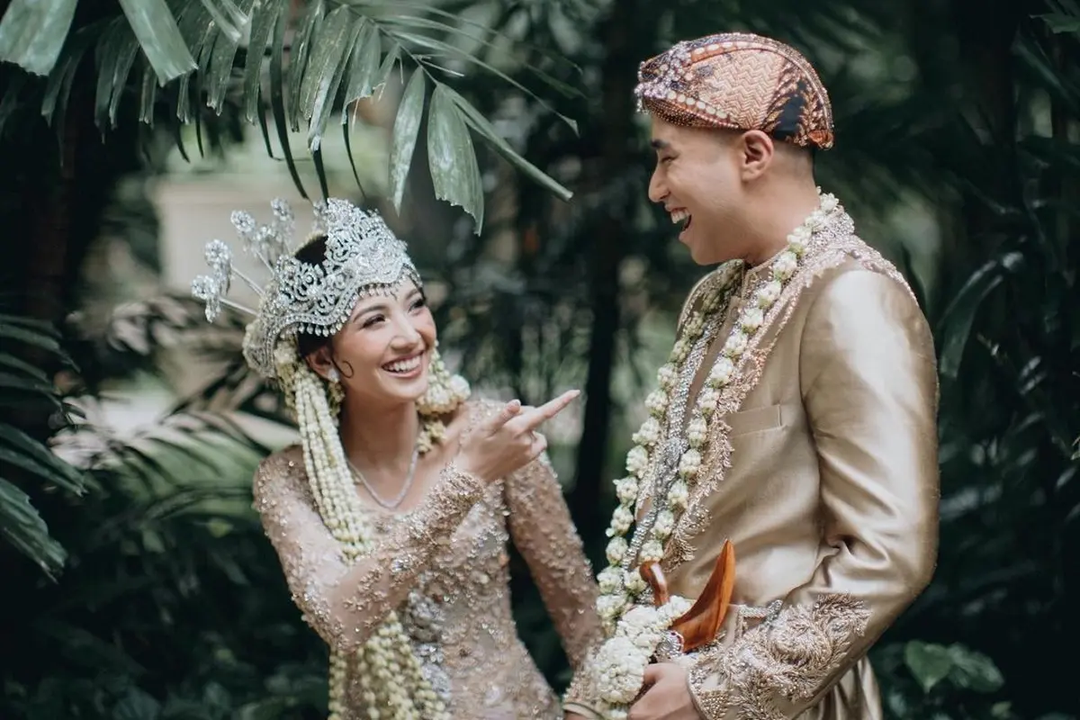 [Fimela] Vidi Aldiano dan Sheila Dara