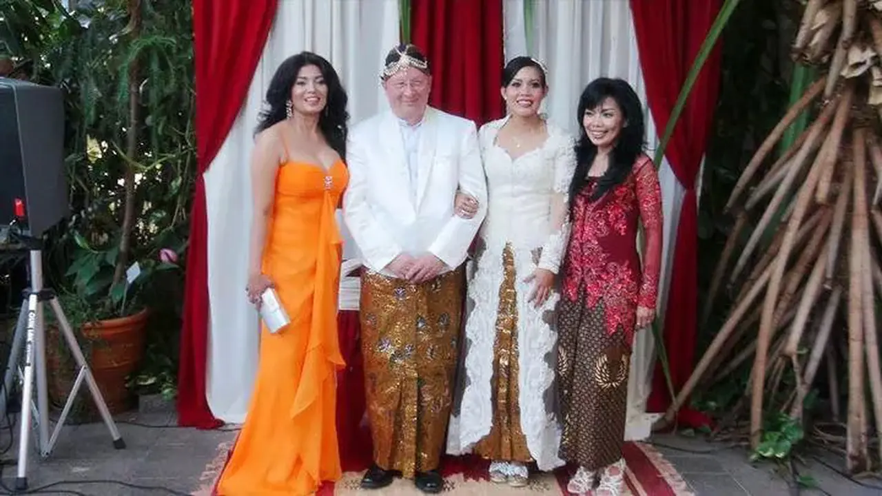 Melihat Pertemanan Christie Chasslam dan Rani Soraya di Finlandia