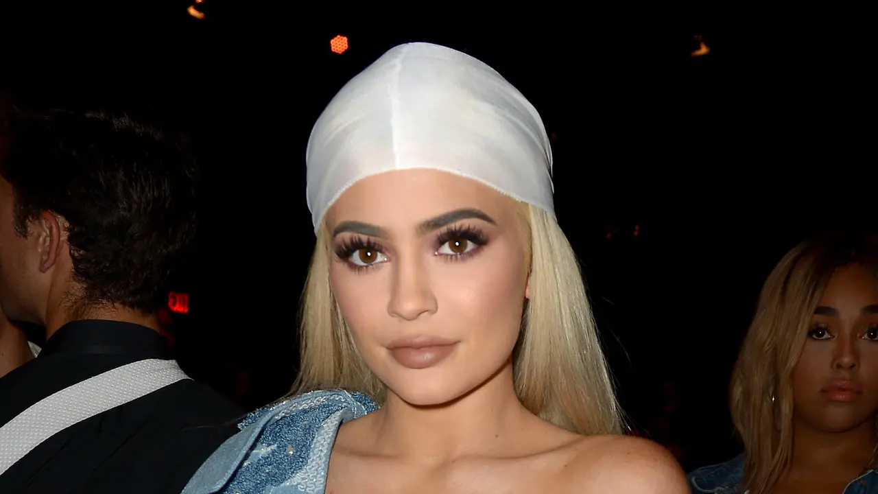 Kylie Jenner menampik pernah melekukan operasi plastik, kecuali untuk bibirnya. (AFP/Bintang.com)