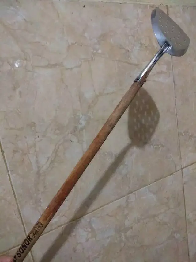 6 Potret Spatula Nyeleneh Ini Bikin Tepuk Jidat, Tidak Dijual di Pasaran