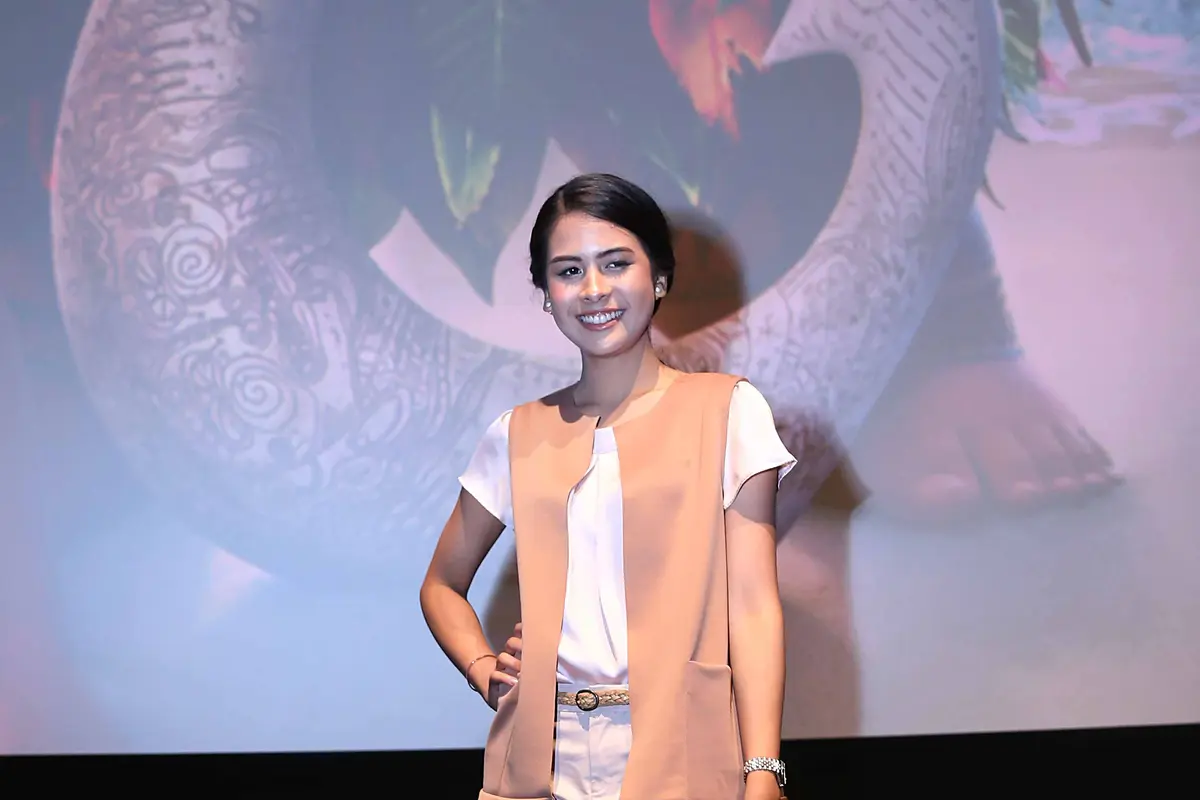 [Bintang] Pengalaman Seru Maudy Ayunda Main di Trinity The Nekad Traveler