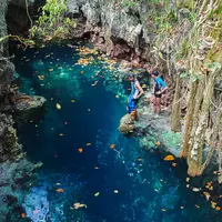 Karena Derawan tak melulu soal keindahan garis pantai.