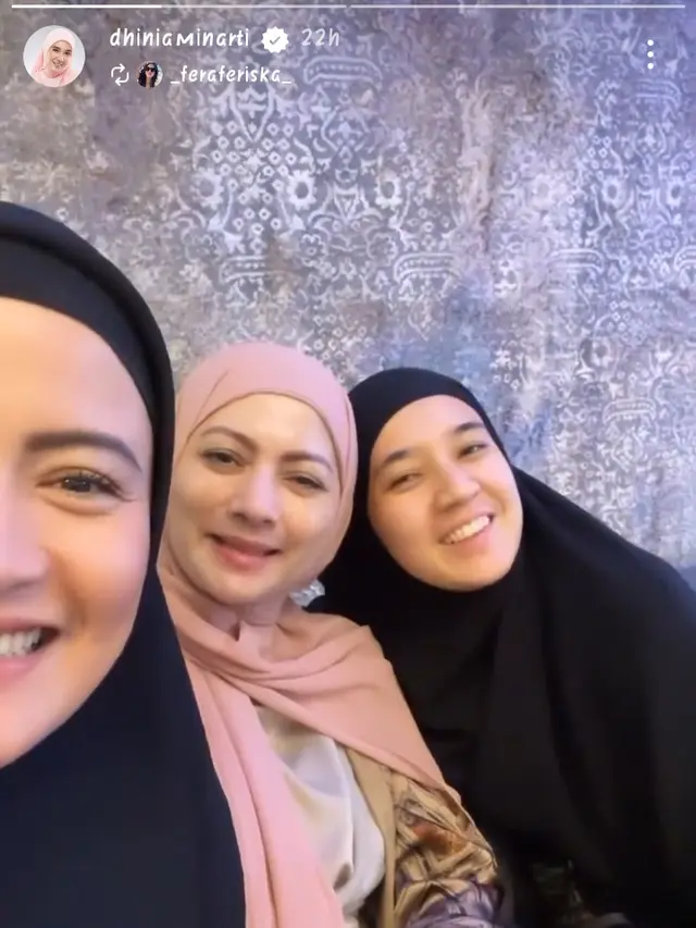 Potret Umi Pipik dan para Selebritis Ternama Hadiri Majelis Halaqah Cinta, Cantik dan Menyejukkan