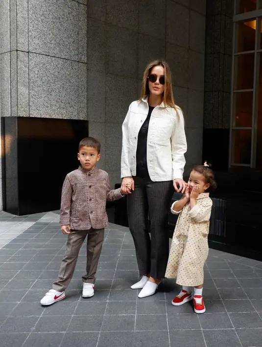 (Instagram/cathysharon)