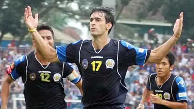 img_esteban_arema.jpg