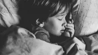 Kejang demam sering kali terjadi saat anak mengalami demam tinggi. (Foto: Unsplash/Annie Spratt)