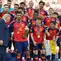 Presiden Donald Trump memberi selamat kepada Rodri #16 dari Spanyol setelah menyerahkan Trofi Juara Piala Dunia kepada Spanyol setelah mereka mengalahkan Argentina di Final Piala Dunia 2026 di Stadion New York New Jersey pada 19 Juli 2026 di East Rutherford, New Jersey. (Andrew Harnik/Getty Images via AFP)