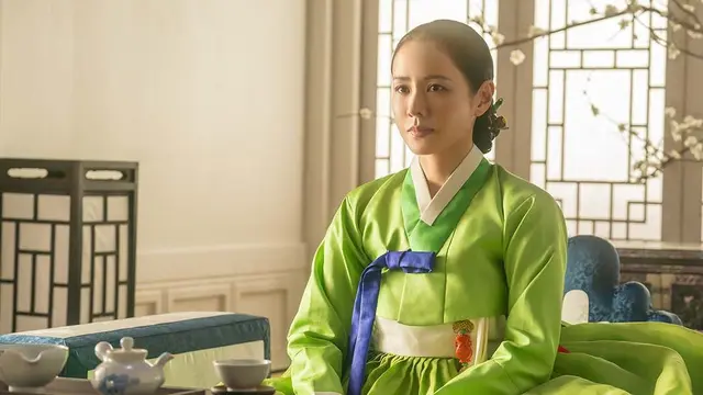 Son Ye Jin dalam drakor The Scandal. (Netflix via Soompi)