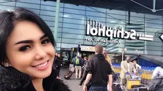 Mantan kekasih Rafi Ahmad ini terlihat segar dengan gaya rambut pendek yang menjadi ciri khasnya. Meski sudah berusia 47 tahun, Yuni Shara tetap terlihat awet muda. (Liputan6.com/IG/@yunishara36)
