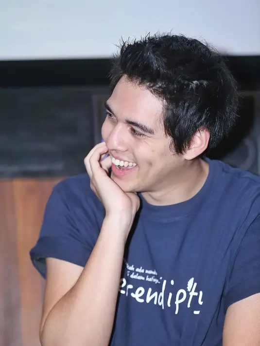 "Jadi aku selama 4 bulan aku rasain itu, pas 4 bulan hari terakhir itu ya aku langsung hadapin 'lo lanjutin saja kayak gini ntar lo tahu akibatnya'. Tapi aneh saja ya setiap ke sekolah harus ngadepin itu, aku bisa dibilang agak trauma," ucap Maxime.