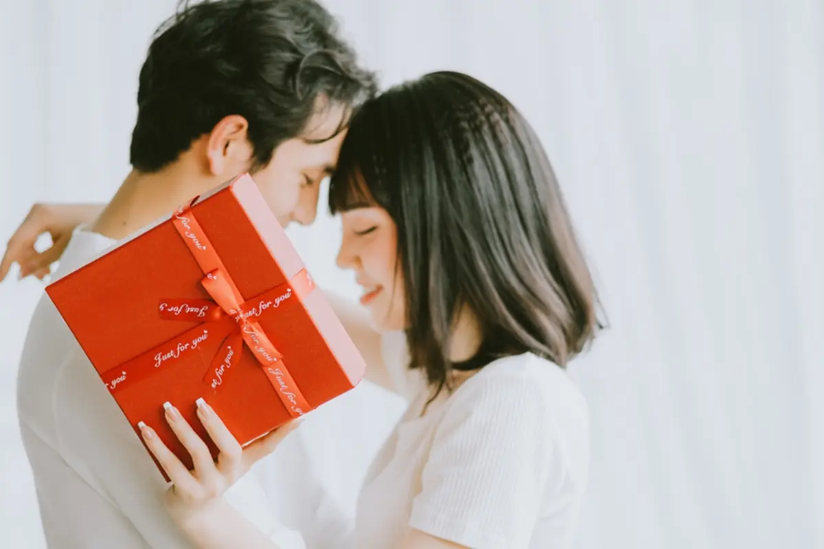 Ide Hadiah Berbeda yang Bisa Diberikan untuk Istri Tercinta Sebagai THR Istimewa 2