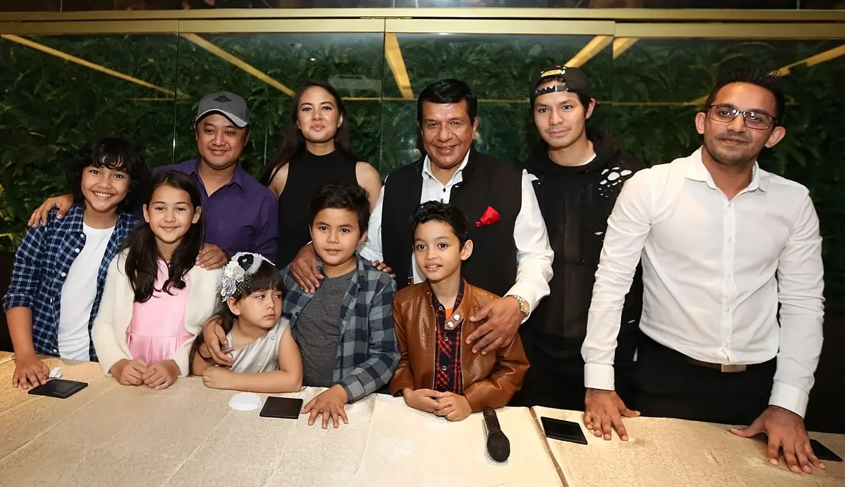 Namun hal itu hanya terjadi dalam adegan film Kuntilanak, dimana Aurelie berperan sebagai Lydia, gadis muda yang keras, cuek, dan tidak percaya akan hal yang berbau mistis. (Bambang E.Ros/Bintang.com)