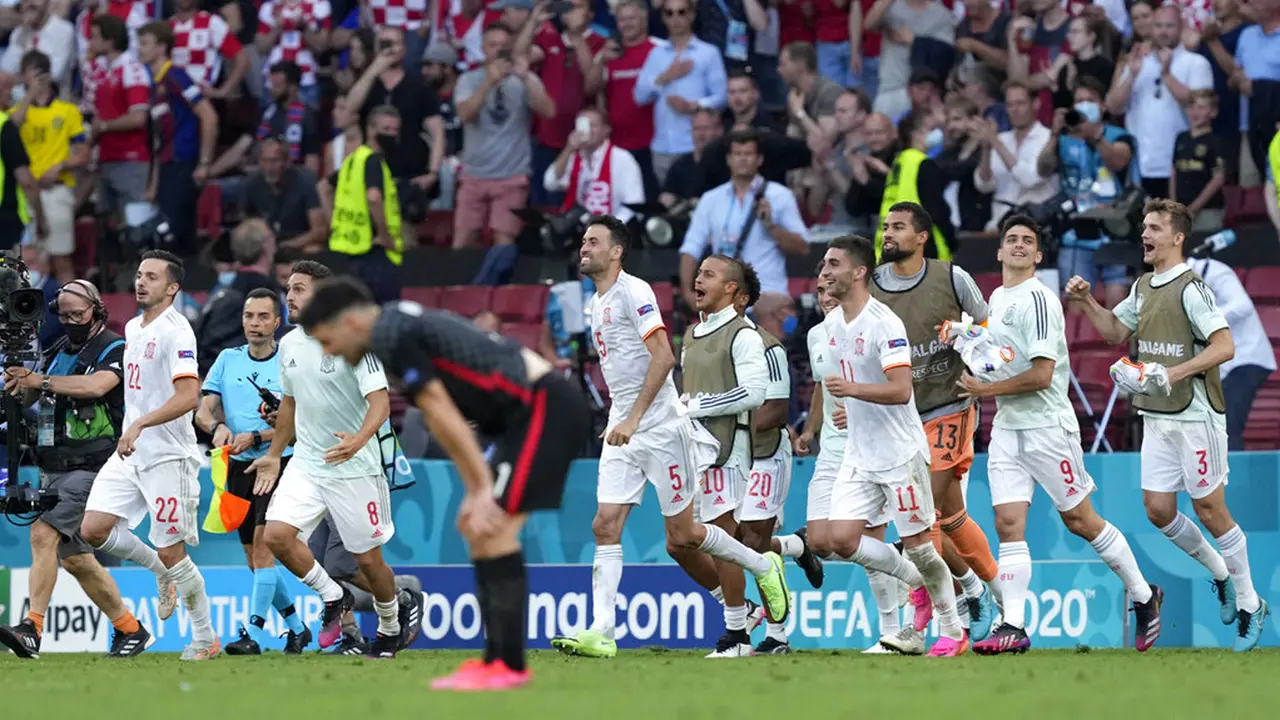 FOTO: Taklukkan Kroasia, Spanyol Lolos ke Perempat Final Euro 2020
